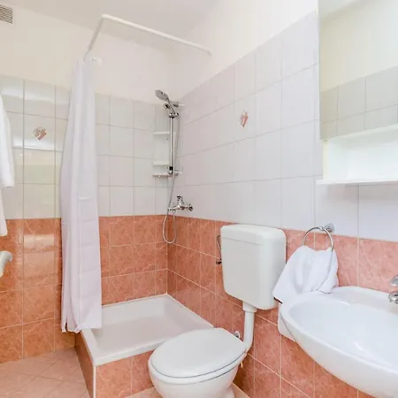 Color - Comfort One Bedroom With Terrace And Partial Sea... Mlini