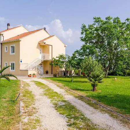 Color - Comfort One Bedroom With Terrace And Partial Sea... * Mlini